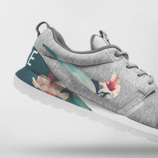  Зображення Nike Floral Roshe Customized Running Shoes 